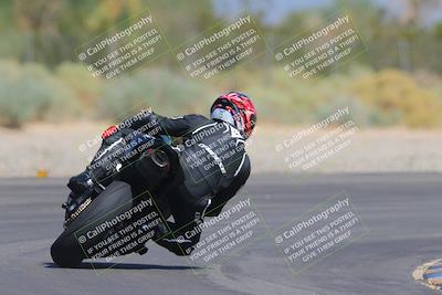 media/Sep-25-2023-Moto Forza (Mon) [[81ffa65e0a]]/B-C Group/Session 4 (Turn 2 Backside)/